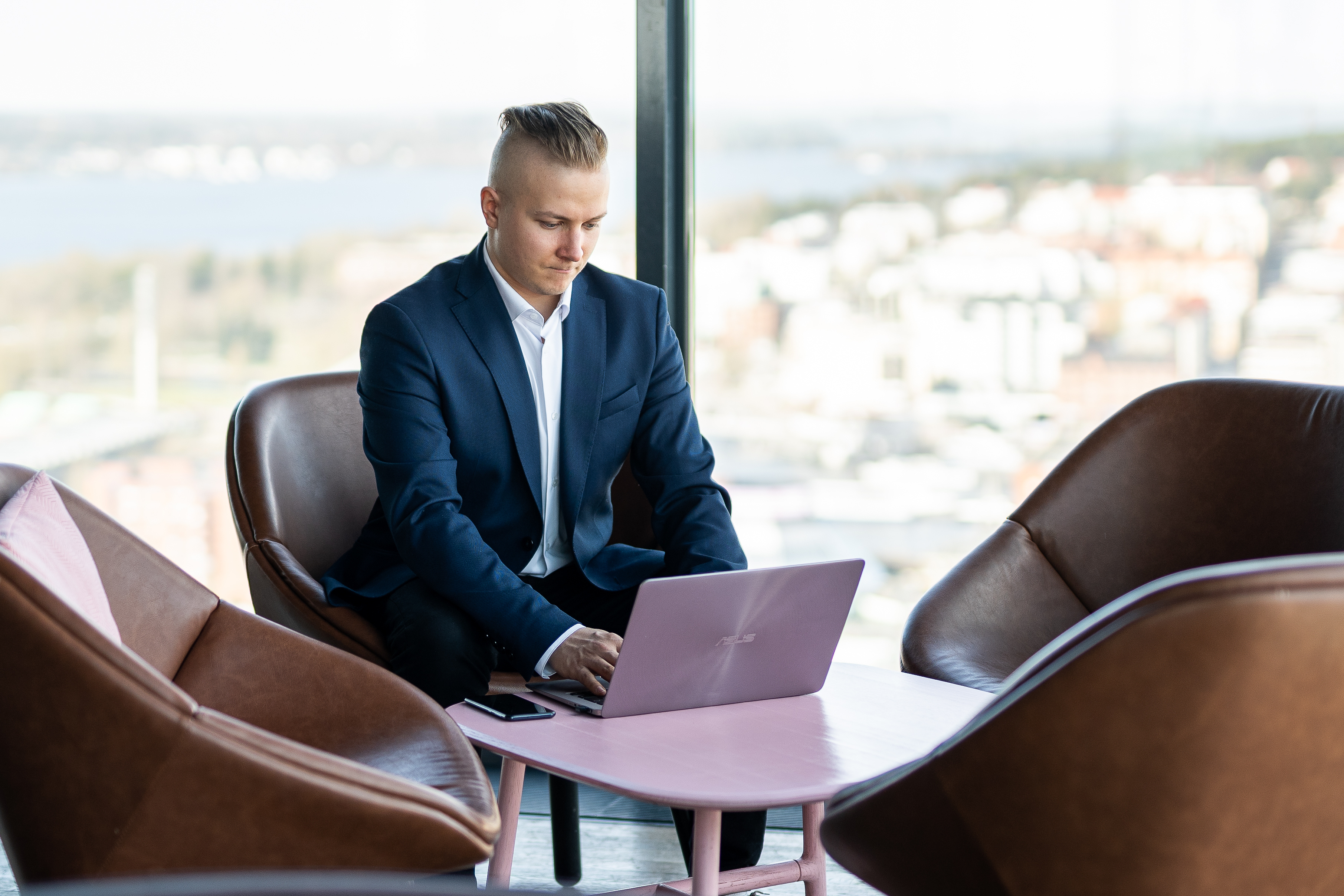 Mavenfirst's consultant